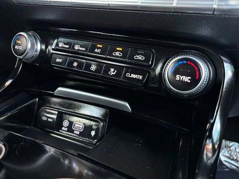 Used 2021 Kia Stinger GT-Line image 25