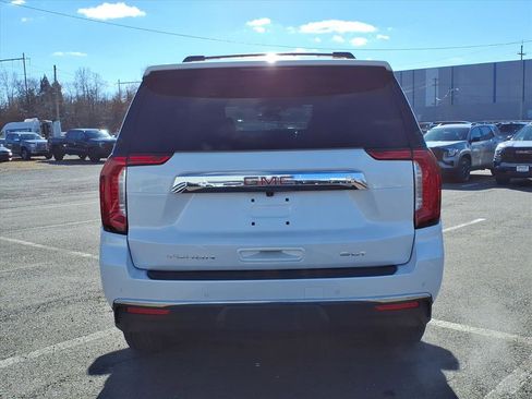 Certified 2023 GMC Yukon SLT w/ SLT Premium Package image 6
