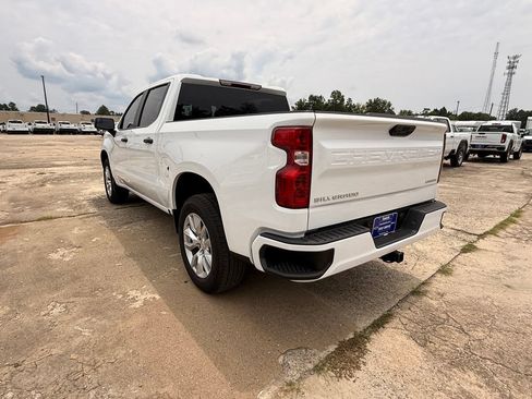 New 2026 Chevrolet Silverado 1500 Custom RWD image 3