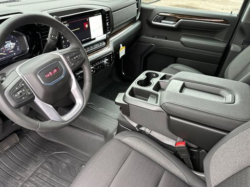 New 2025 GMC Sierra 1500 Elevation w/ LPO, Elevation Black Package image 9