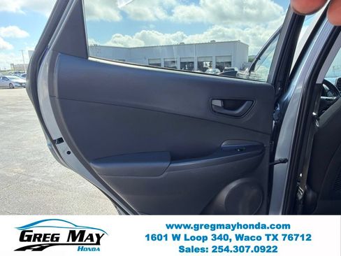 Used 2018 Hyundai Kona SEL AWD/4WD image 18