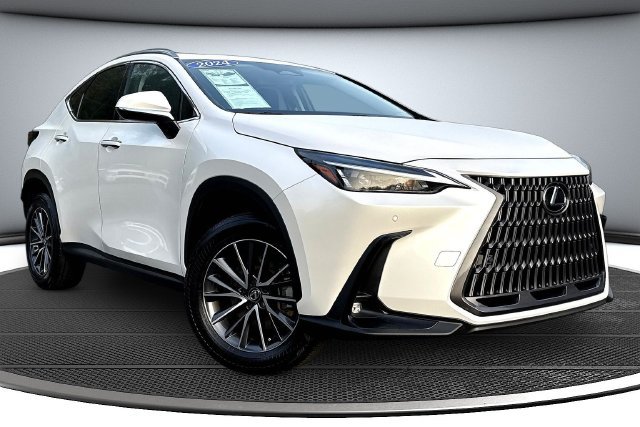 Used 2024 Lexus NX 350h AWD image 3