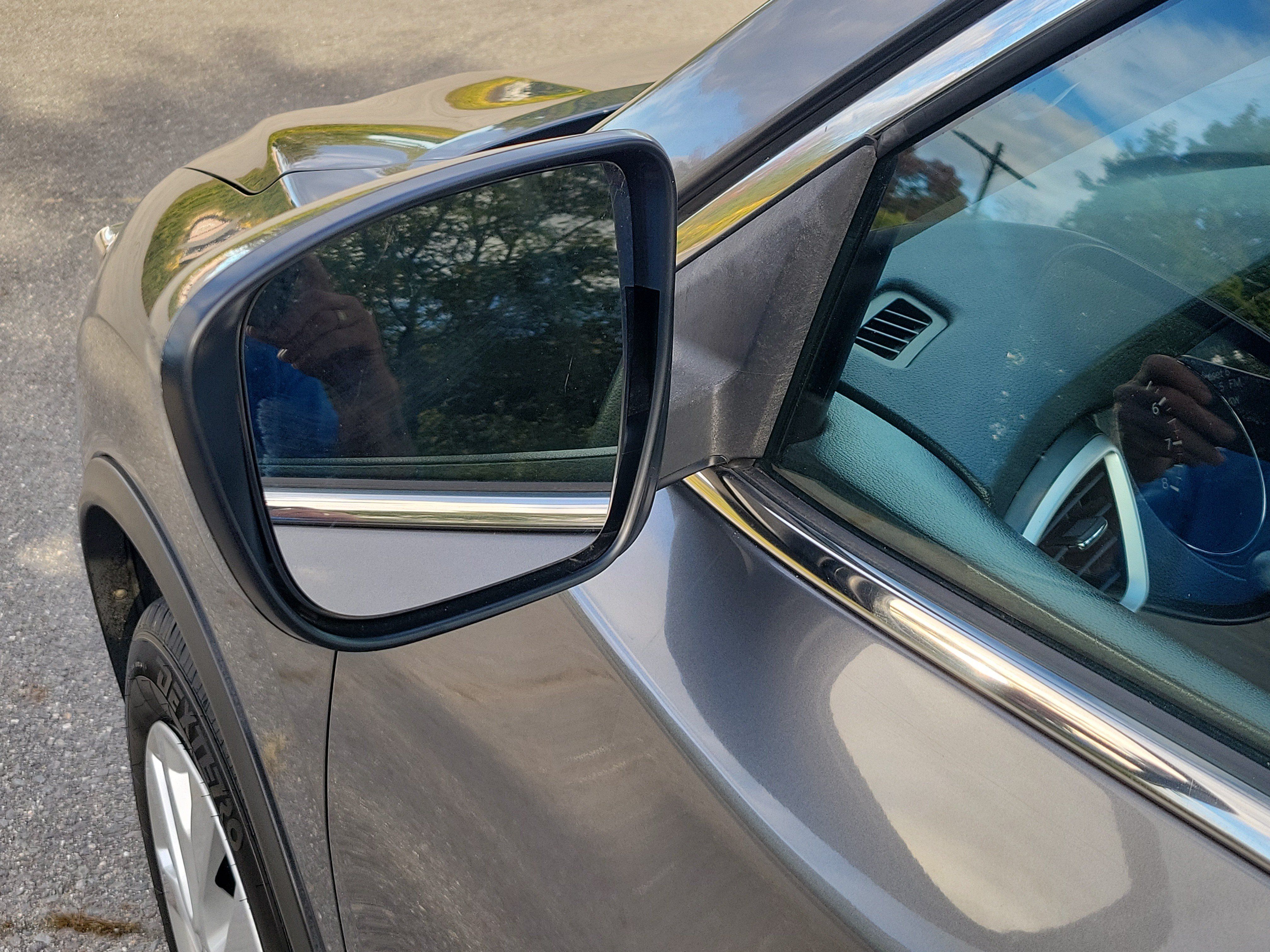Used 2016 Nissan Rogue S AWD/4WD image 10