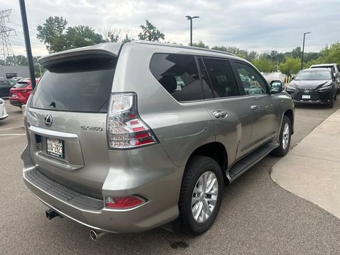 Certified 2022 Lexus GX 460 Premium w/ Premium Package AWD/4WD image 12