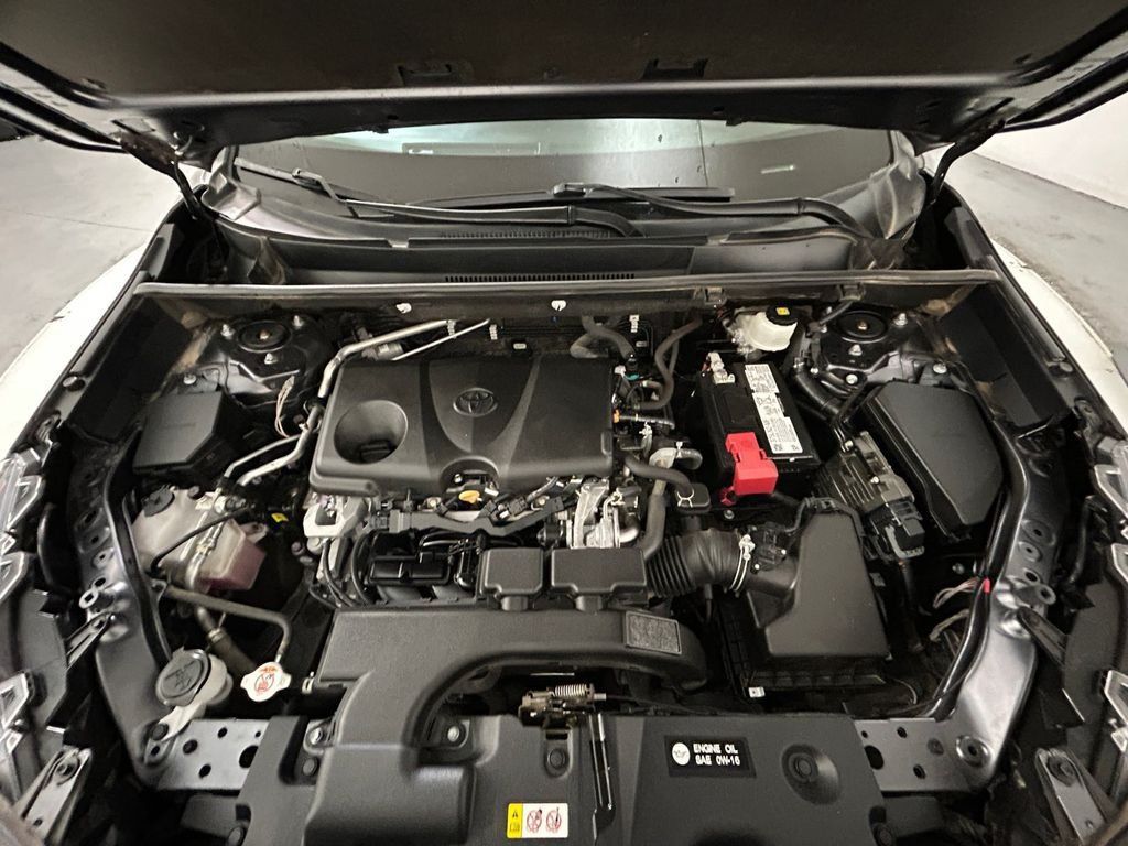 Used 2021 Toyota RAV4 LE FWD image 21