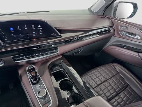 Used 2021 Cadillac Escalade Sport Platinum w/ Heavy-Duty Trailer Package image 28