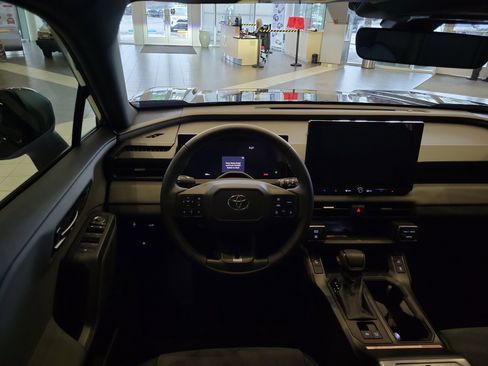 Used 2026 Toyota RAV4 XSE w/ Weather Package image 25