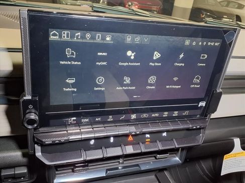 New 2026 GMC Hummer EV 4x4 Crew Cab image 17