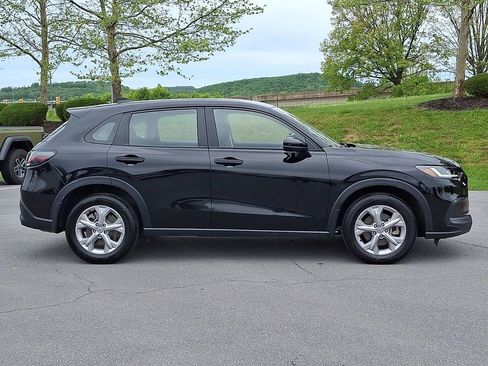Used 2023 Honda HR-V LX image 10