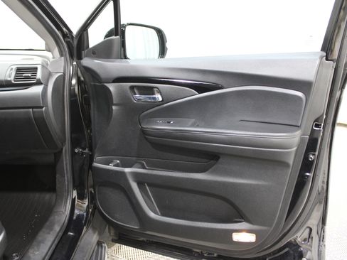 Used 2021 Honda Pilot Touring image 30