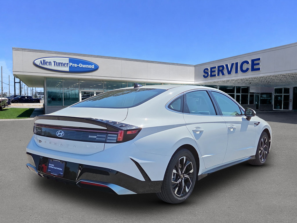 Certified 2024 Hyundai Sonata SEL FWD image 8