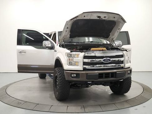 Used 2016 Ford F150 Lariat AWD/4WD image 11