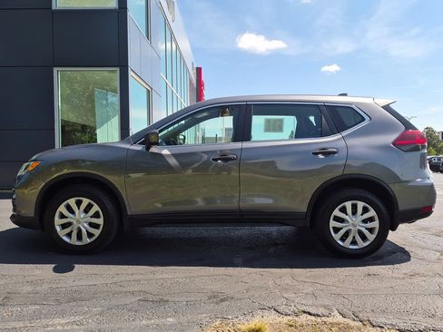 Used 2019 Nissan Rogue S AWD/4WD image 6