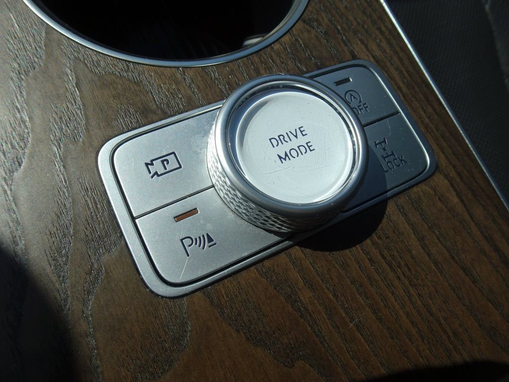 Used 2025 Genesis GV80 3.5T Prestige AWD/4WD image 19