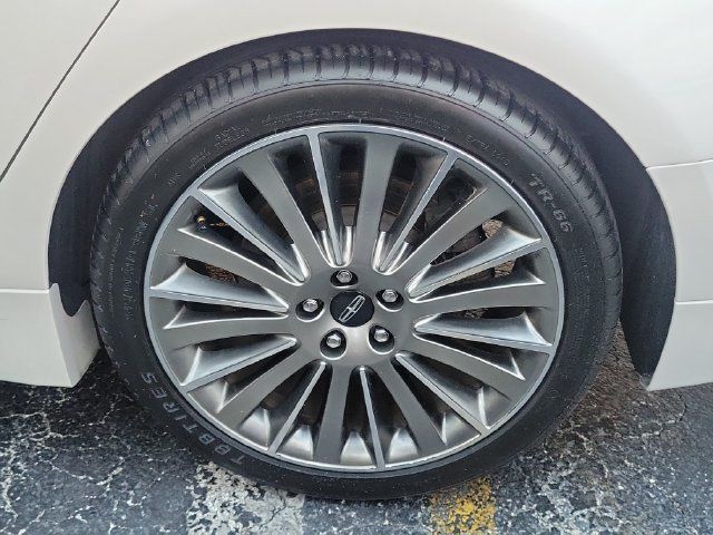 Used 2014 Lincoln MKZ AWD image 7