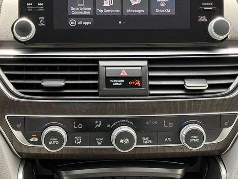 Used 2019 Honda Accord EX-L image 18