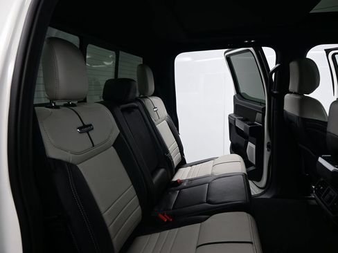 Used 2024 Ford F150 Lightning Platinum AWD/4WD image 25