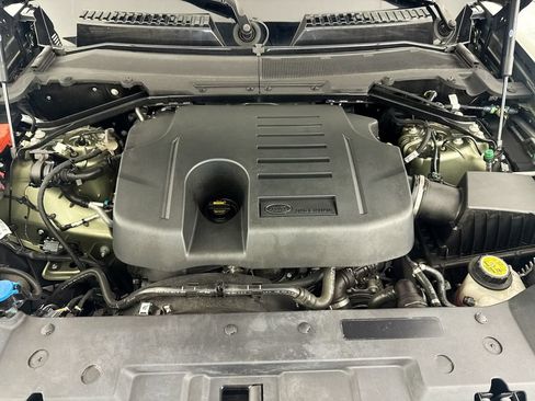 Used 2024 Land Rover Defender 110 X AWD/4WD image 31