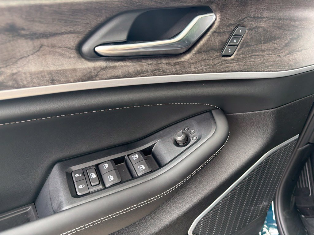 New 2026 Jeep Grand Cherokee Limited AWD/4WD image 24