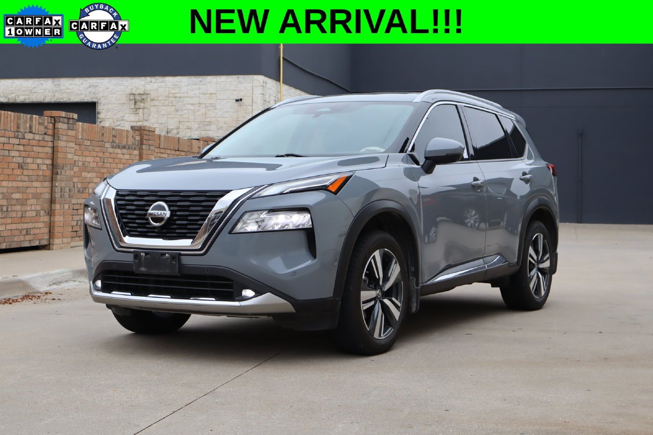 Used 2021 Nissan Rogue Platinum FWD image 1