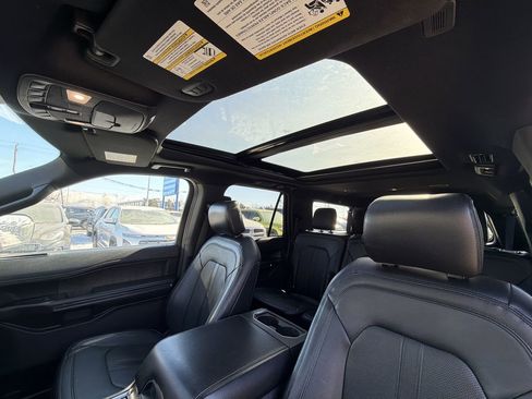 Used 2020 Ford Expedition Max Limited image 11