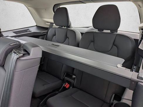 New 2026 Volvo XC90 B5 Plus w/ Protection Package AWD/4WD image 18