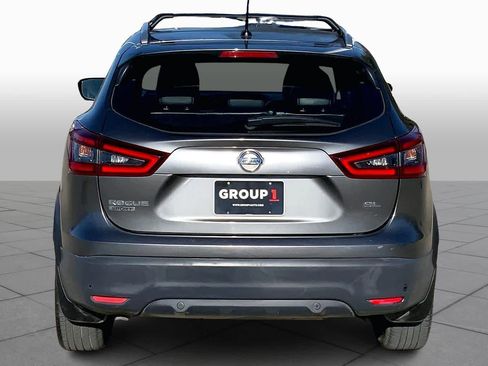 Used 2021 Nissan Rogue Sport SL image 4