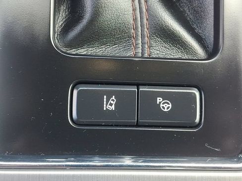 Certified 2018 Ford F150 Platinum w/ Equipment Group 701A Luxury AWD/4WD image 27