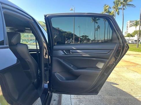 Used 2021 Honda Accord Sport image 17