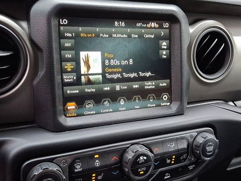 Certified 2022 Jeep Wrangler Unlimited Sport AWD/4WD image 17