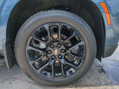 Certified 2025 Chevrolet Tahoe LS AWD/4WD image 12