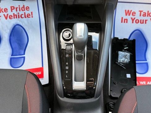 New 2025 Nissan Versa SR w/ Trunk Package image 25