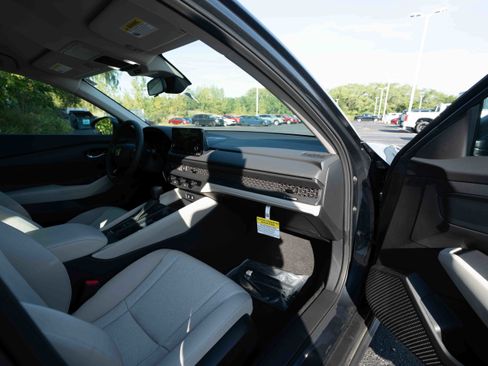 New 2025 Honda Accord LX image 25