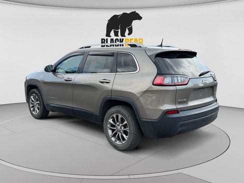 Used 2019 Jeep Cherokee Latitude Plus w/ Comfort/Convenience Group AWD/4WD image 5