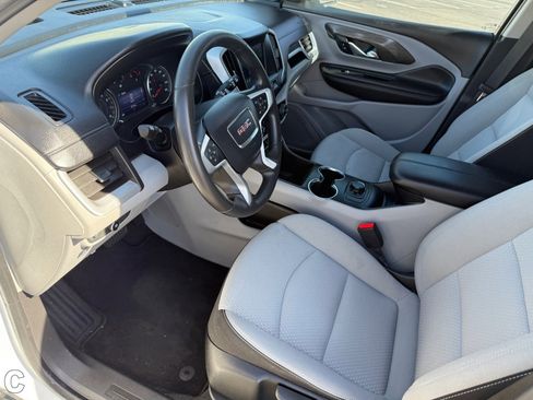 Certified 2022 GMC Terrain SLE image 19