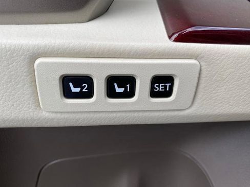 Used 2019 Lexus GX 460 image 14