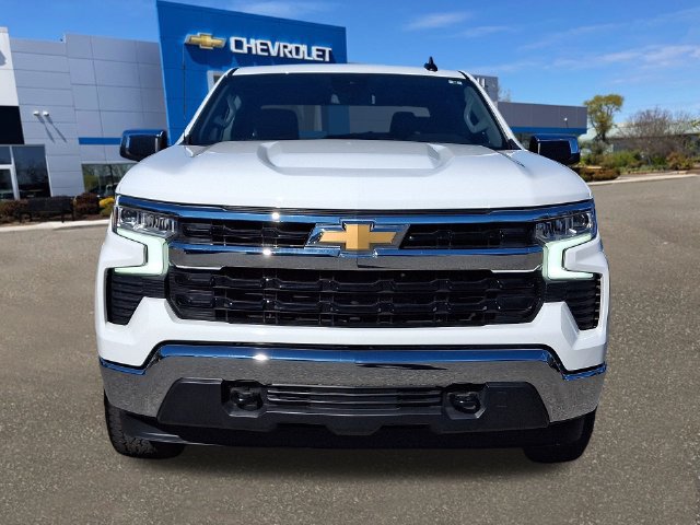 Used 2024 Chevrolet Silverado 1500 LT AWD/4WD image 24