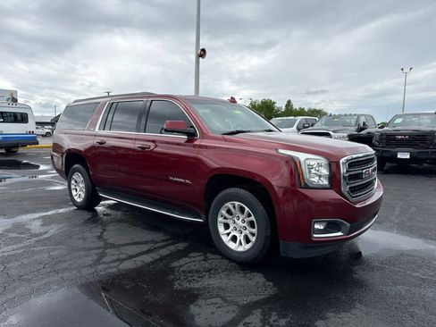 Certified 2019 GMC Yukon XL SLT AWD/4WD image 7