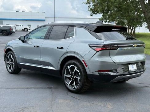 New 2025 Chevrolet Equinox EV LT AWD/4WD image 5