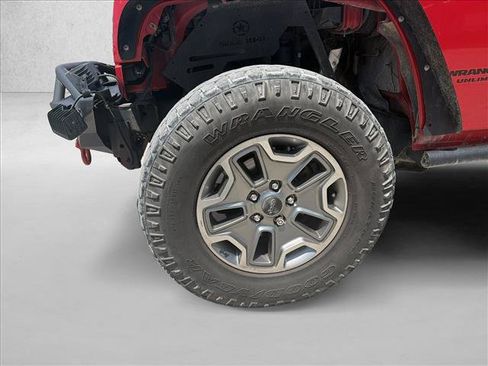 Used 2013 Jeep Wrangler Unlimited Rubicon w/ Connectivity Group AWD/4WD image 9