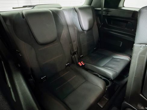 Used 2023 Mercedes-Benz GLB 250 4MATIC image 27
