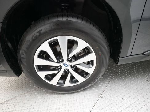 Used 2024 Subaru Outback Premium image 27