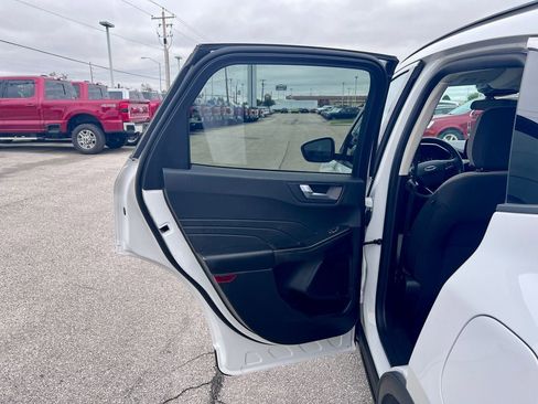 Used 2021 Ford Escape SE AWD/4WD image 14