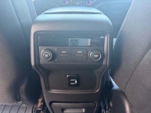 Used 2018 GMC Acadia SLE FWD image 27