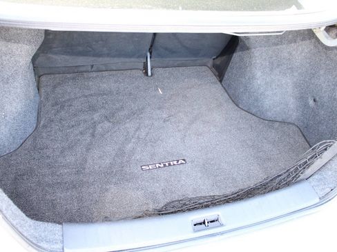 Used 2013 Nissan Sentra SL w/ Leather Pkg FWD image 25