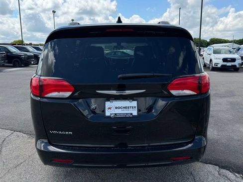 Used 2020 Chrysler Voyager Lxi FWD image 41