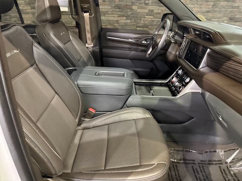 Used 2024 GMC Yukon Denali w/ Max Trailering Package AWD/4WD image 31