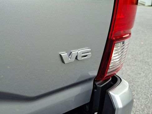 Certified 2023 Toyota Tacoma SR AWD/4WD image 30