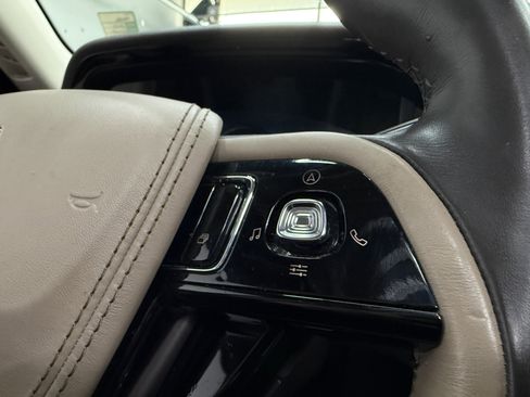 Used 2020 Lincoln Aviator Reserve w/ Equipment Group 202A image 17