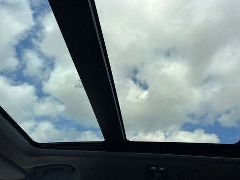 Used 2022 Ford Explorer Limited w/ Hybrid Equipment Group 310A image 21